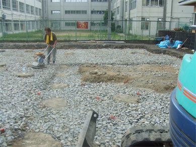島本町で新築工事　基礎が着工　松下建設